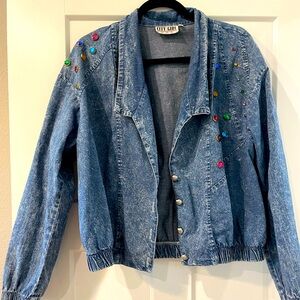 Adorable city girl sport 80s acidwash denim bomber jacket